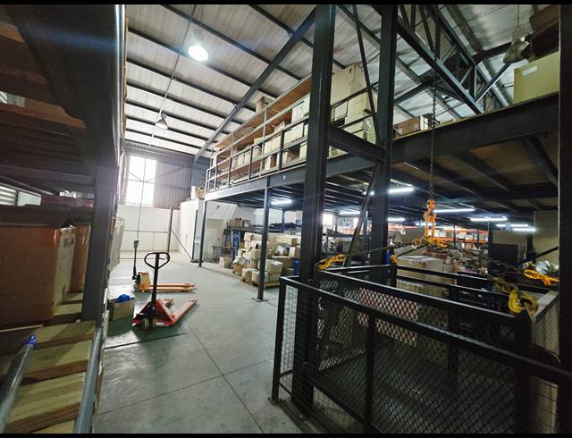 1,280M² WAREHOUSE FOR SALE IN HOOGLAND